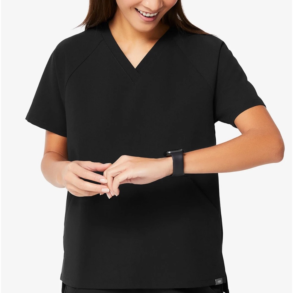 Figs black medium top style batara